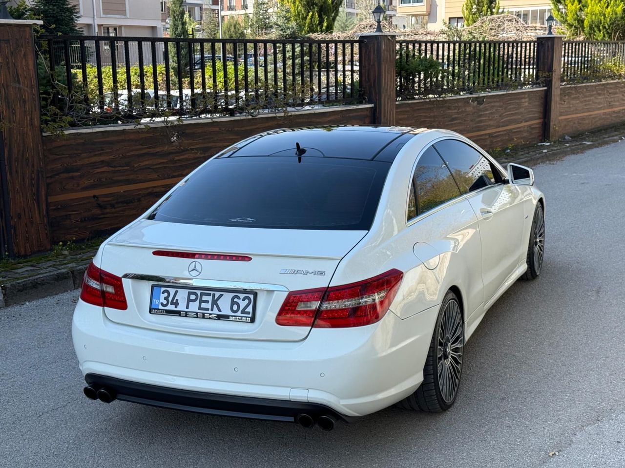 2011 Mercedes-Benz E Serisi E 250 CGI Premium — fotoğraf 3