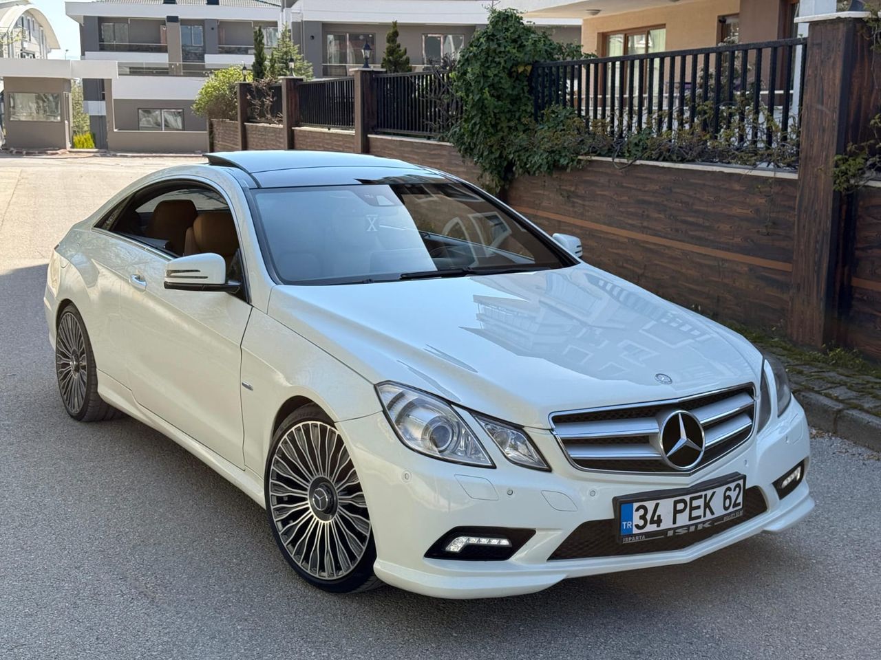 2011 Mercedes-Benz E Serisi E 250 CGI Premium — fotoğraf 4